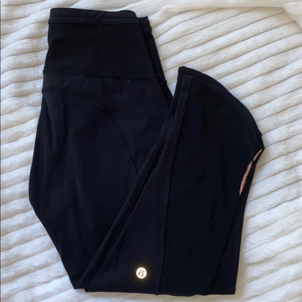 black lululemon cropped leggings with mesh